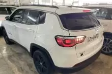 للبيع سيارة جيب كومباس 2022