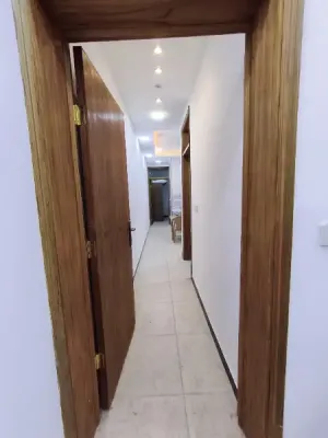 شقه مؤثثه للمسافرين والزوار والعوائل المحترمه ١٠٠ م طابق اول