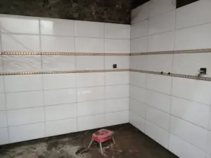 لتطبيق السيراميك لتغليف الواجهات مرمر لتطبيق الأرضيات للاستفسار 07746818071